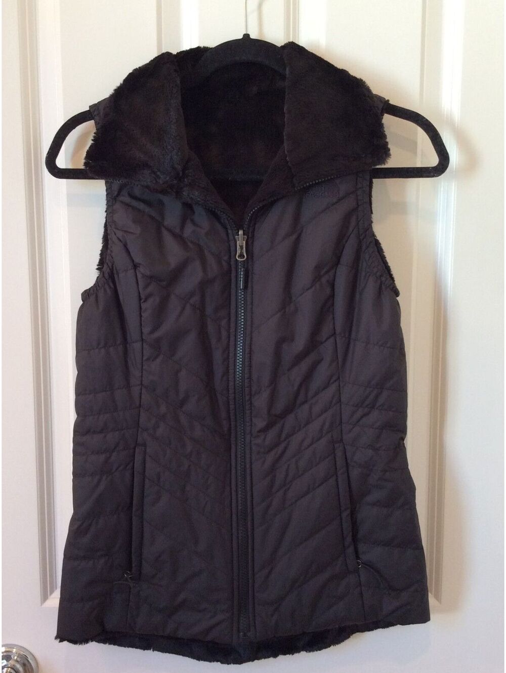 The North Face Reversable Puffer Vest - Black - XS